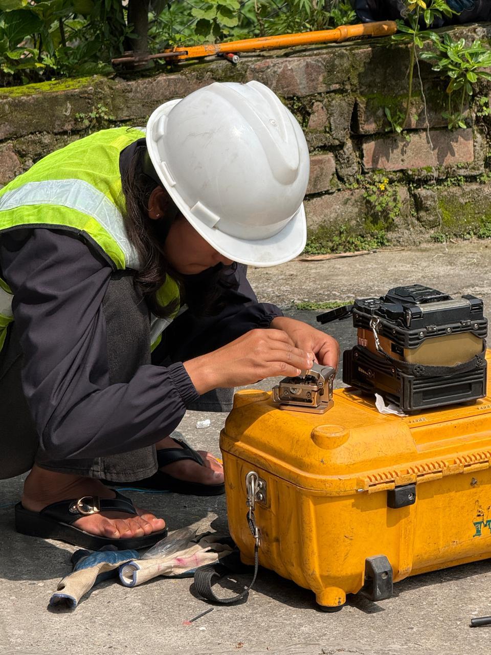 Optical Fiber Technician (अप्टिकल फाइवर  टेक्निसियन)